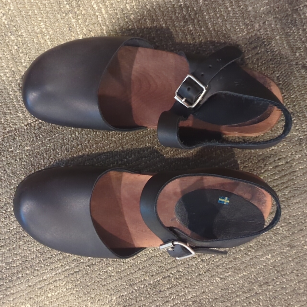 Lotta Clogs